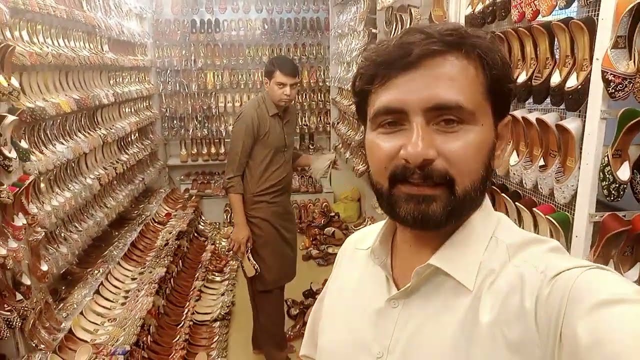 لاہور موتی بازار میں ایک دوکان کا کرایہ سن کر آپ بھی حیران ہو جائیں گے