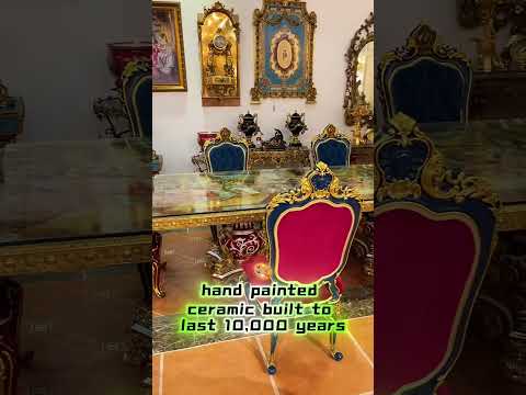 VIDEOS 15 Dining table