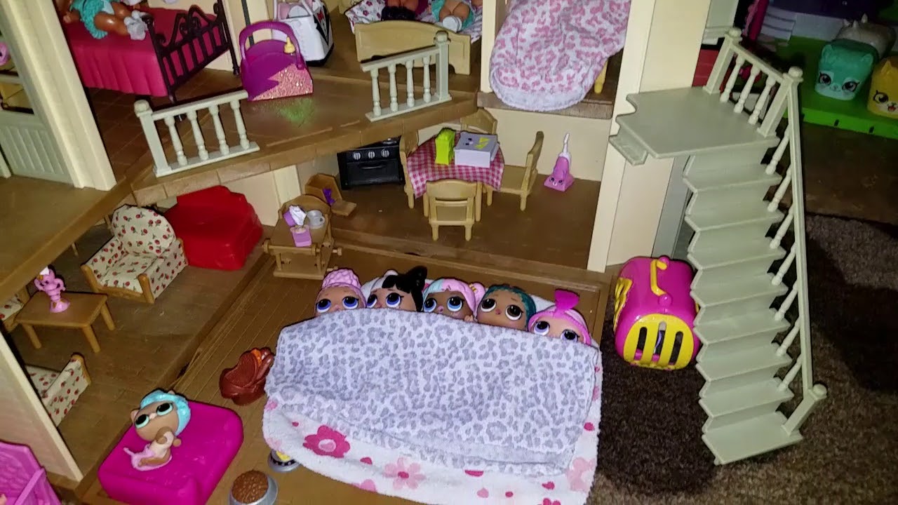 Good Night LOL SURPRISE! Doll, L.O.L. SURPRISE Sleepover with Princess Gianna Bella.