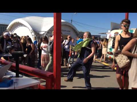 ДЕД ОТЖИГАЕТ!ТАНЦУЮТ ВСЕ!