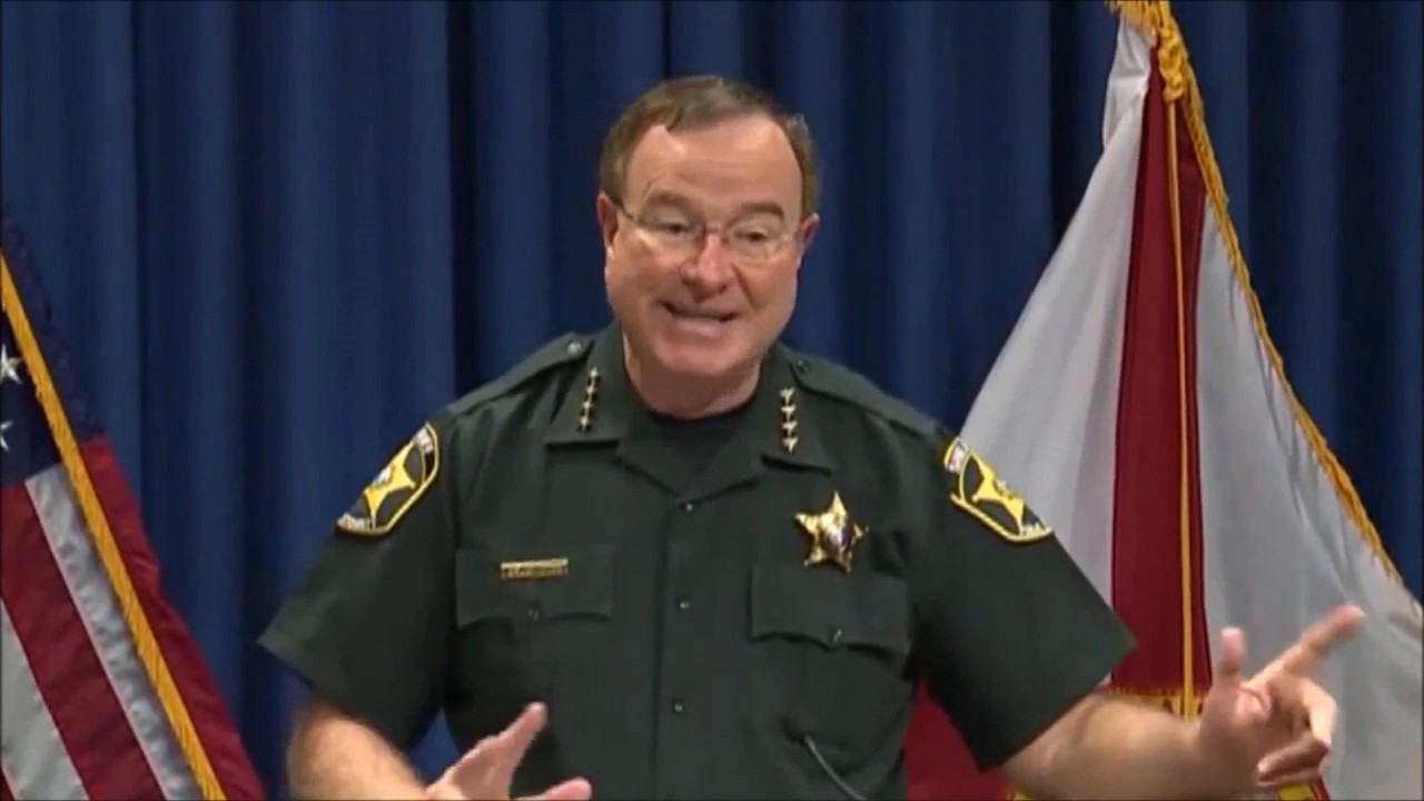 Ubernews BREAKING. Don’t mess with the Uber driver. Stand your ground