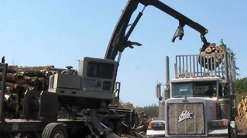 Serco 300 Knuckleboom Loader In Action!