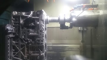 ID33: plateau honing on BMW six cylinder engine block