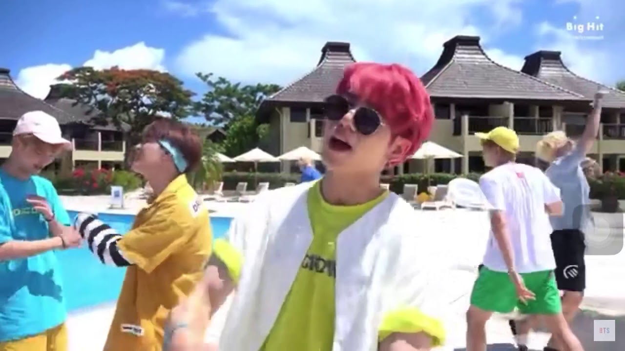 [BTS] Airplane pt.2 || #bts #army #love - YouTube