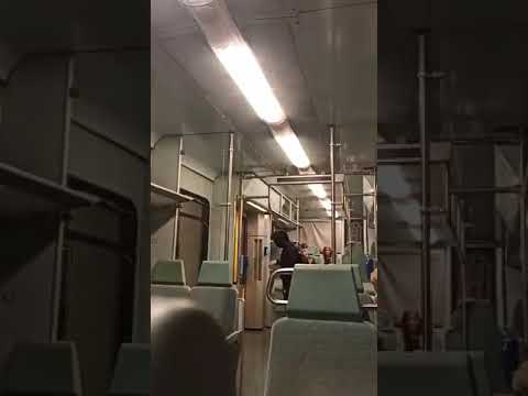 Στάζουν νερά μέσα σε βαγόνι του Προαστιακού στην Πάτρα