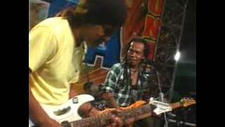 SAHABAT - NIKEN by anggit_ghathan