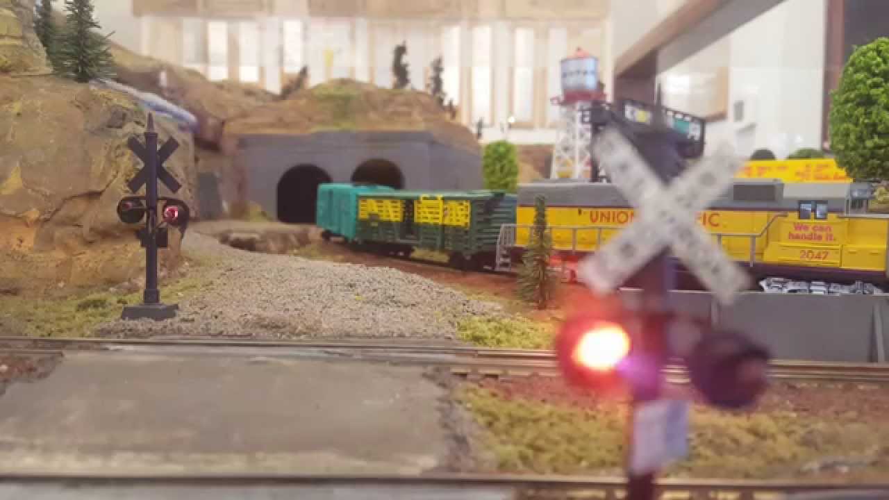 HO scale model trains - YouTube