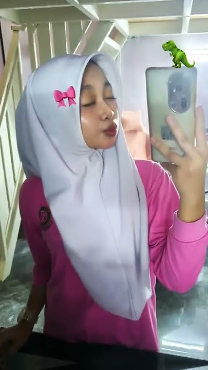 awek baju pink