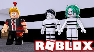 deranko se porta muy mal en el colegio de roblox youtube