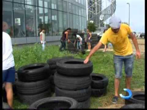 სამომხმარებლო ნარჩენებით შექმნილი მინი-კინოთეატრი ბათუმი