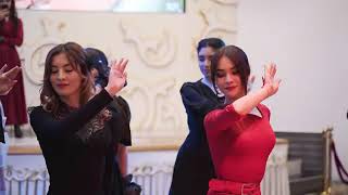 Девичий лирический танец с кувшинами  Beautiful kavkaz dance رقص عرس شيشاني