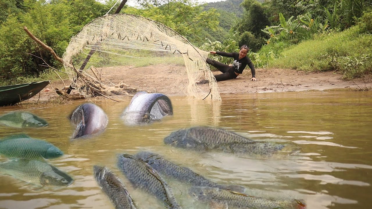 Adventurous Women's Fishing: Unbelievable River Net Fishing – Wild Catches You Have to See!