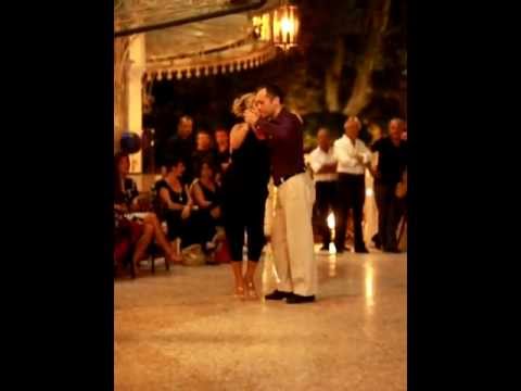 Tango Milonguero - reconocimiento a Monica Visintin baila con Marco Gallizioli