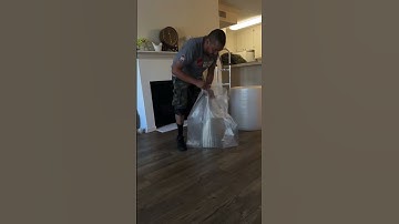 Packing vase #relocation #packingandmoving #movingservices #fragile