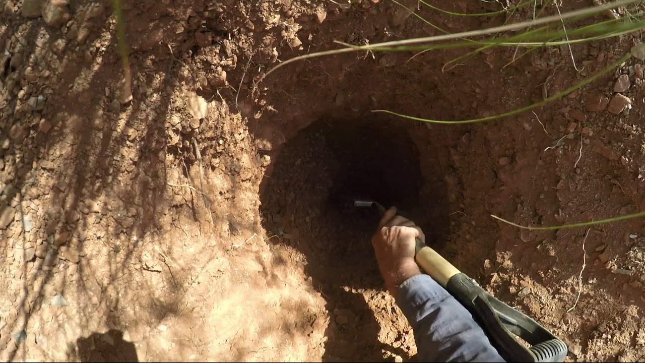 Digging a 119g nugget down deep.