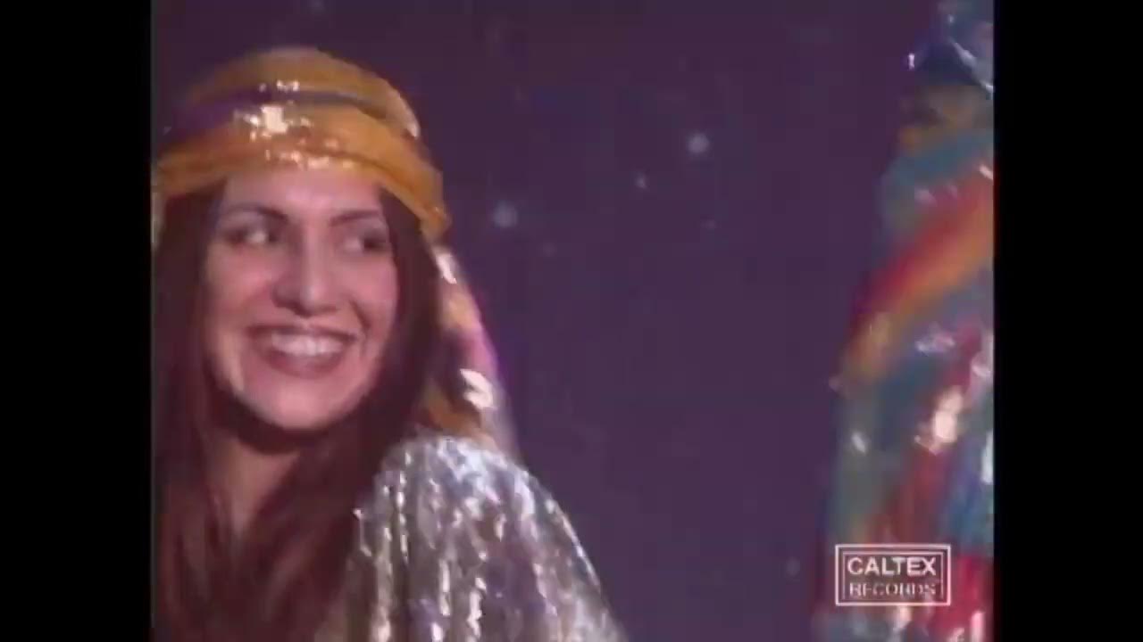 Moein - Bigharar (Lyrics + Arabic Transalation) معين - بي قرار مترجمة Moein - Bigharar (Lyrics + Arabic Transalation) معين - بي قرار مترجمة