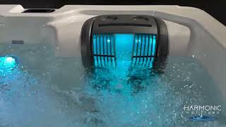 Harmonic 2 pump 8' x 8' Lounge Hot Tub