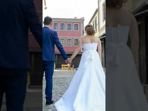Video: Vellon E Gjatë, Këmbët Dhe Shtyllat E Flokëve: Shulgina Zgjodhi Një Fustan Dasme Të Pazakontë