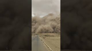 Огромная песчаная буря во Внутренней Монголии