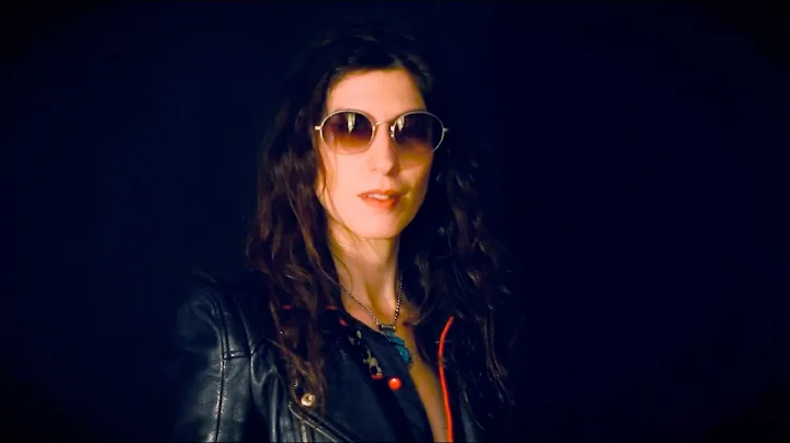 Susan Santos "Heaven or Hell" Videoclip