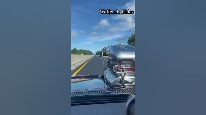 Hellcat Redeye gets drug by 68 Charger #shorts