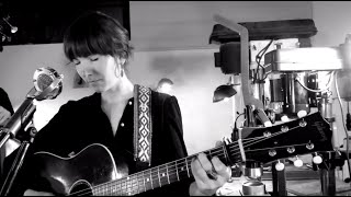 Video thumbnail of "Anna Tivel - Minneapolis (live at Ear Trumpet Labs)"