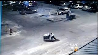 WATCH: Woman Uses Shopping Cart As Getaway Vehicle After Stealing Groceries at Walmart |VIDEO