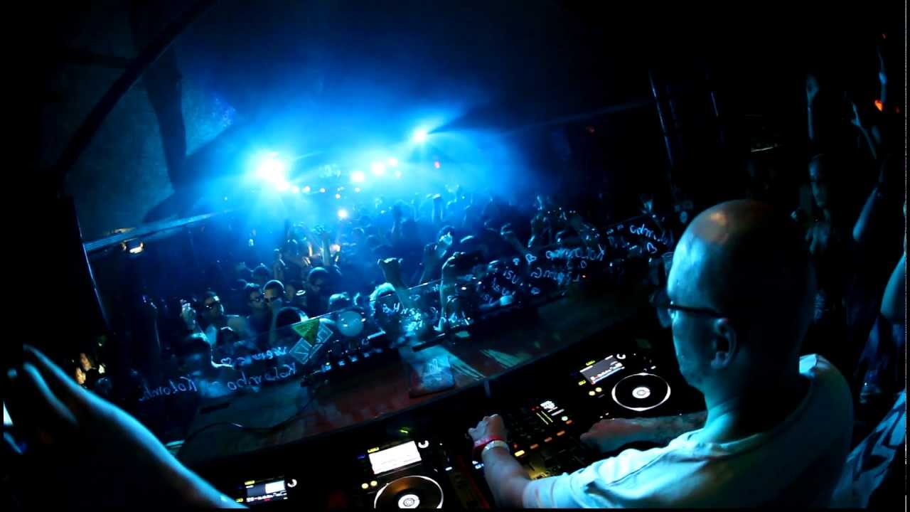 Kolombo - Warung Beach Club