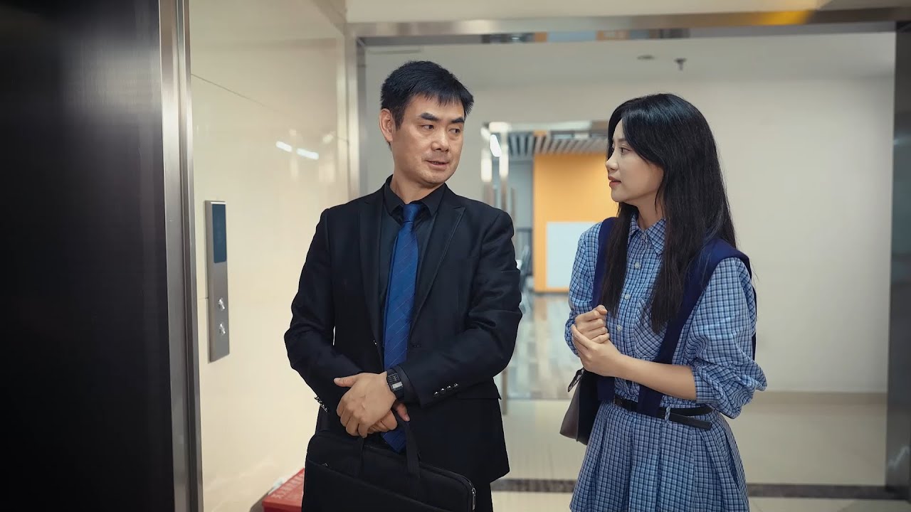 陈翔六点半：当电梯快来的时候千万不要上厕所Never go to the bathroom when the elevator is about to arrive