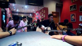 Captain Jack - Pahlawan (acoustic version) -at Mars Radiance Cafe Denpasar, Bali