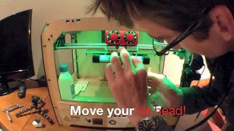 How to 3D print using a Makerbot Replicator 1