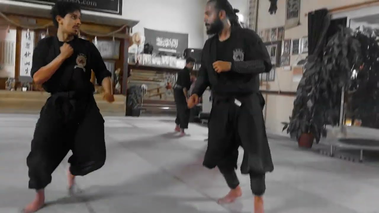 Abdullah Minor حصة من داخل الدوجو