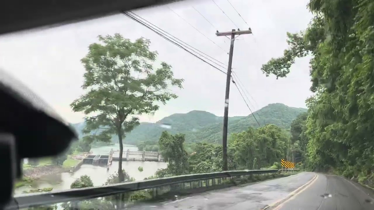 Scenes from Almost Heaven, West Virginia. Music: “Kanawha River, by Sam Saunders