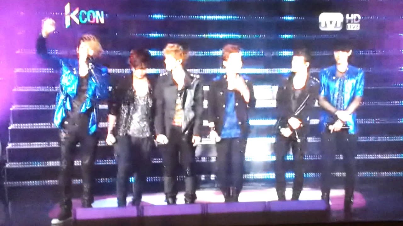 EXO-M Introduction+Greeting in English [121013] KCON 2012