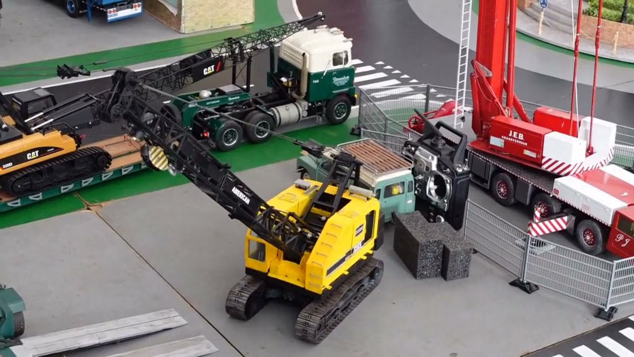 Mack & Speciaal Transportdag Soesterberg 2022 @ RC Minitruckers.nl AMAZING RC TRUCKS  RC CRANES