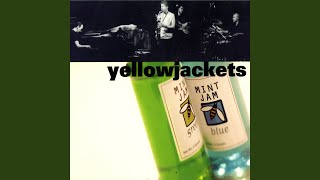 Video thumbnail of "Yellowjackets - Les is Mo"