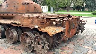 Tank T-62 burned down completely