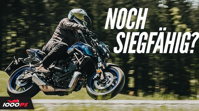 Umbau Yamaha MT-07: Kurzer Kennzeichenträger und Cockpit Scheibe 