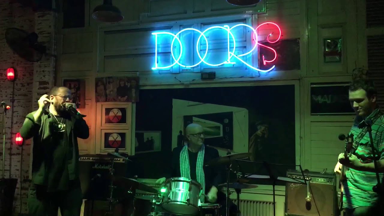 Contingent blue/jazz  by Curtis King & Junius Maltby - The Doors Ha Noi