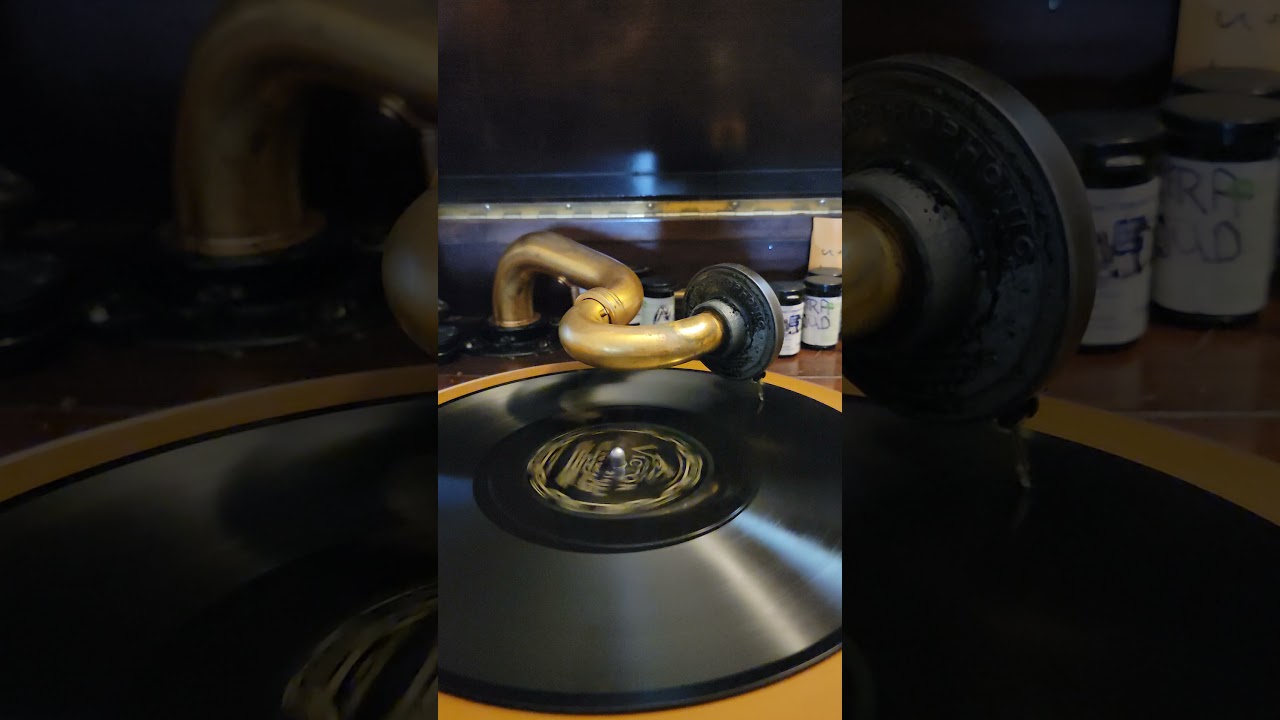 What D'ya Say? - (Johnny Marvin) Johnny Hamp's Kentucky Serenadors Victor Records 