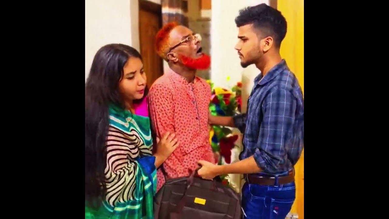 অসুস্থ বাবাকে বাসা থেকে বের করে দিল ছেলে এবং ছেলের বউ