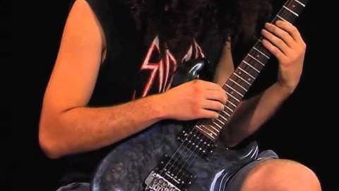 Insane Tapping Lick with String Skipping & Legato - Shred Guitar Lesson