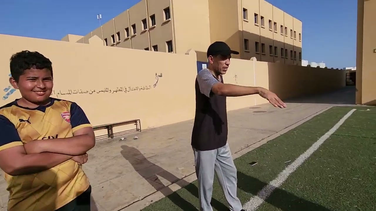 دوري مدارس ينبع نصف النهائي مدرسة ابن رشد ومدرسة حسان بن ثابت  4 / 1  مبروووك لإبن رشد