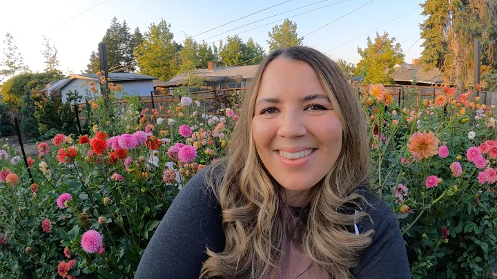 Dahlias: 2022 Dahlia and Cutting Garden Tour 👩‍🌾💐✂️