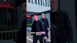 Villa vs Freiburg, Watkins ke Pildun