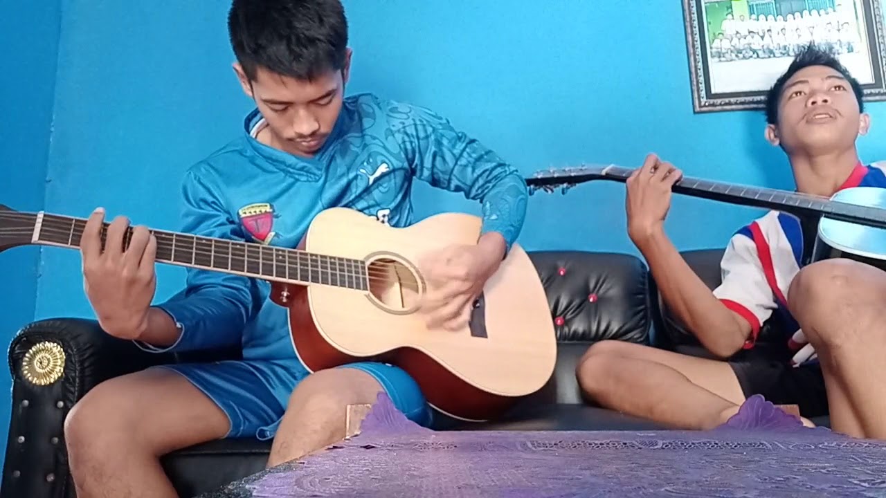 Five minutes-Bertahan (Cover) - YouTube