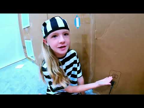 Box Fort Prison Escape!!! THE MOVIE!