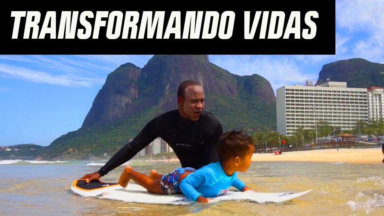 Berço do surfe, Santos usa o esporte para transformar vida de