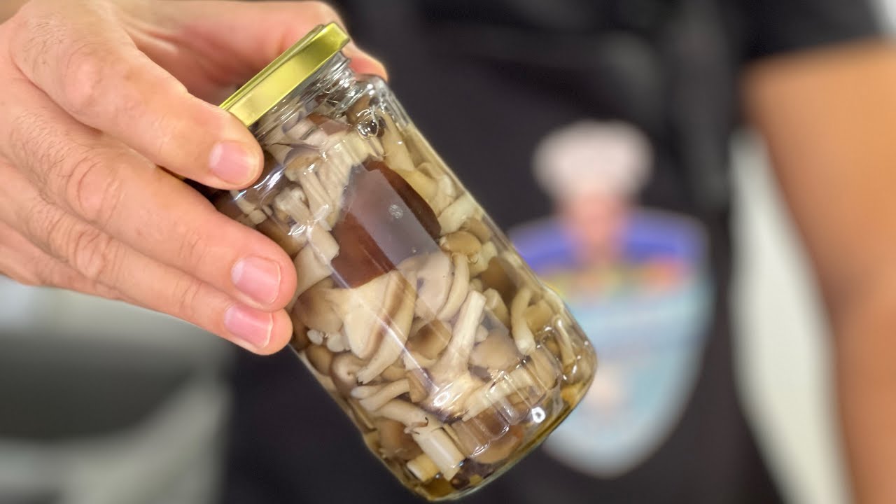 Ciuperci pentru iarna la borcan 👉[Ghebe la Borcan]