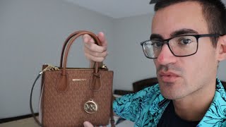 Helping You Shop for Women's Clothes, Purses, & Shoes (ASMR RolePlay) screenshot 2